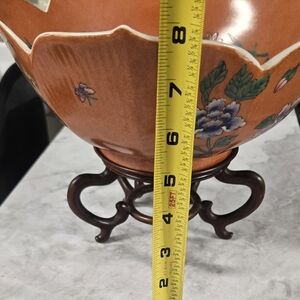 VTG Neiman Marcus Handpainted 9.5"D H.K. China Bowl & Hand CarvedRose Wood Stand